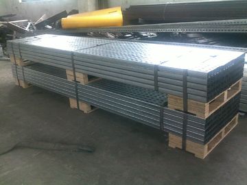 주문 JIS G3101, SS400 Pre 온화한 철강 제품의 아연 도금 / 핫 Dipped Galvanized C 채널 online manufacture