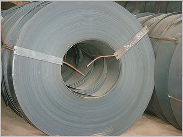주문 GB/T 700 Q195 / Q235 / Q345 뜨거운 압 연된 철강 코일 / 145-630 m M 너비와 스트립 online manufacture