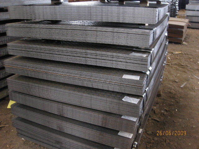 2348mm SPHC/ASTM A36/SAE 1006 열간압연 Checkered 강철 플레이트, 1.5 - 40.0MM 간격