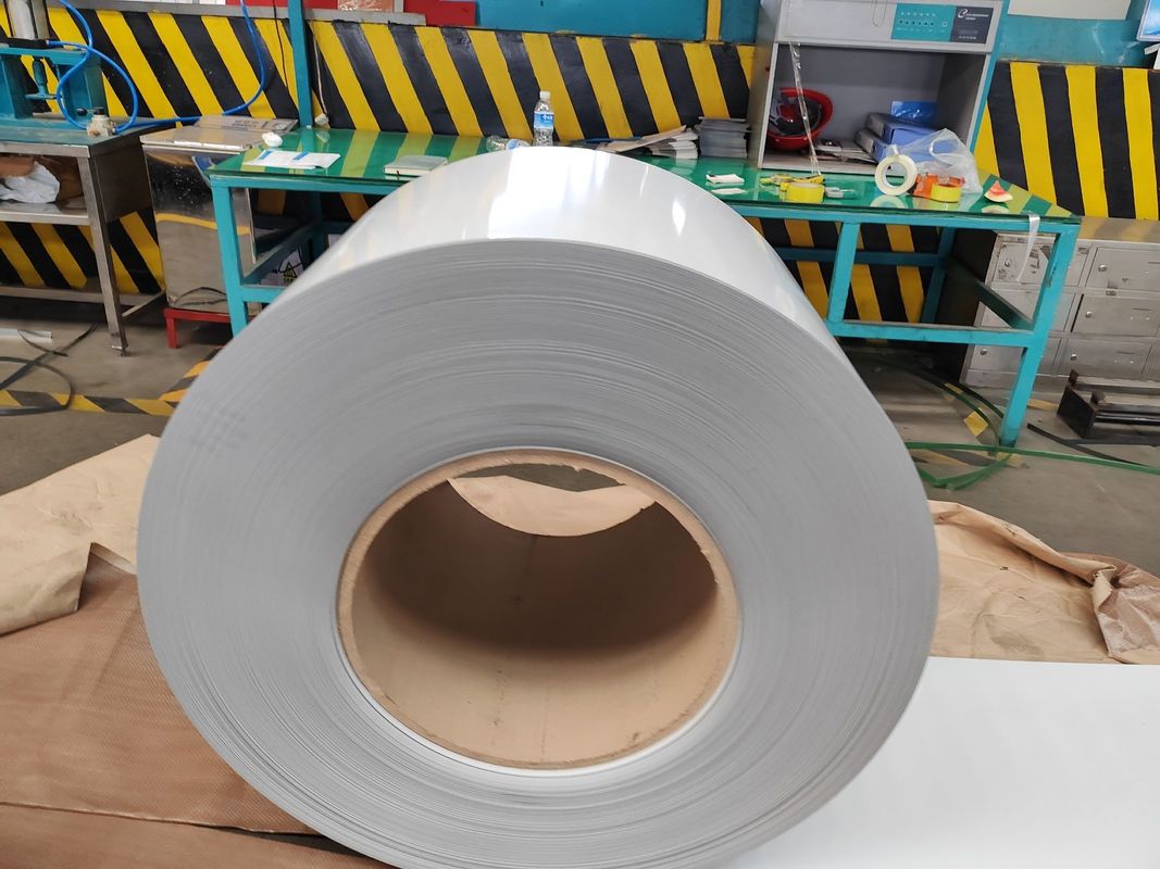 지붕 및 벽 패널용 크롬산 표면 처리 및 508/610mm 코일 ID가 있는 PE 사전 도장 컬러 강판 코일