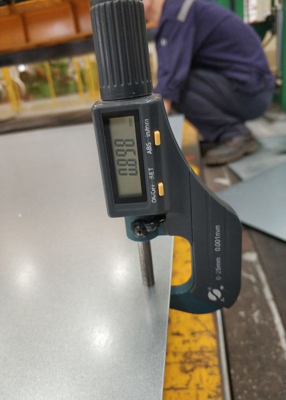 가전제품 및 판금 용도용 0.15mm 두께 열연 아연 도금 강판 SGCC DX51D 1000–1500mm 폭